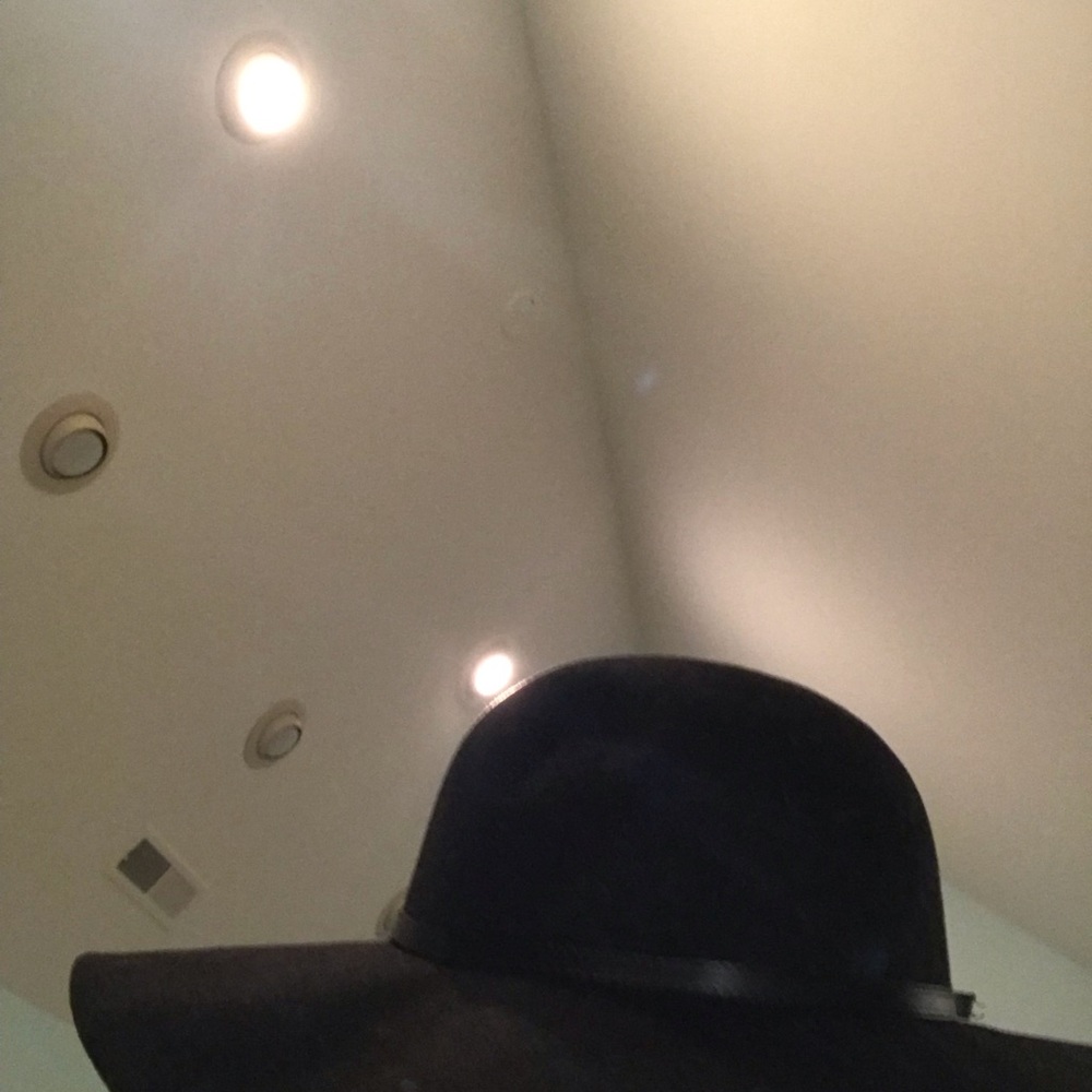 black flowy hat - Picture 6 of 6
